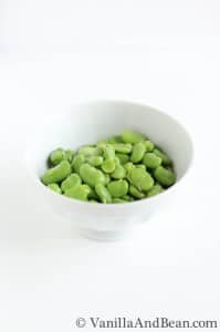 A small bowl of beans