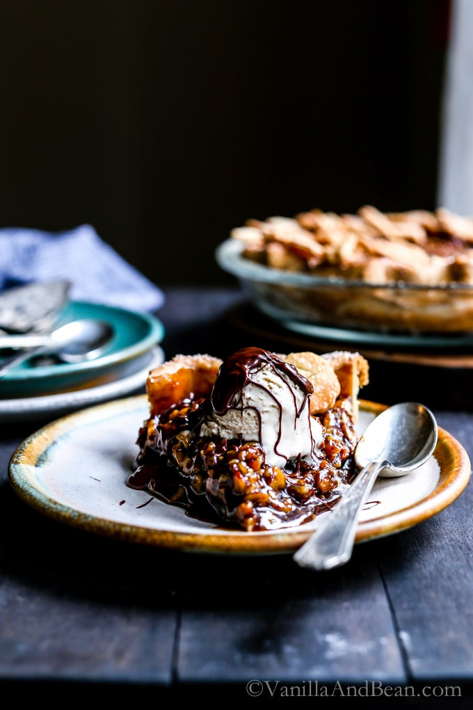Vegan Bourbon Pecan Pie with a hint of molasses and maple syrup is sure to be a hit at your holiday table! | Christmas, Thanksgiving