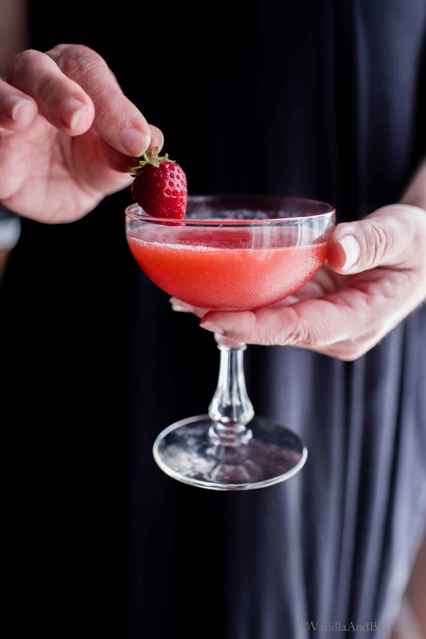 Frozen Strawberry Wine Slushies