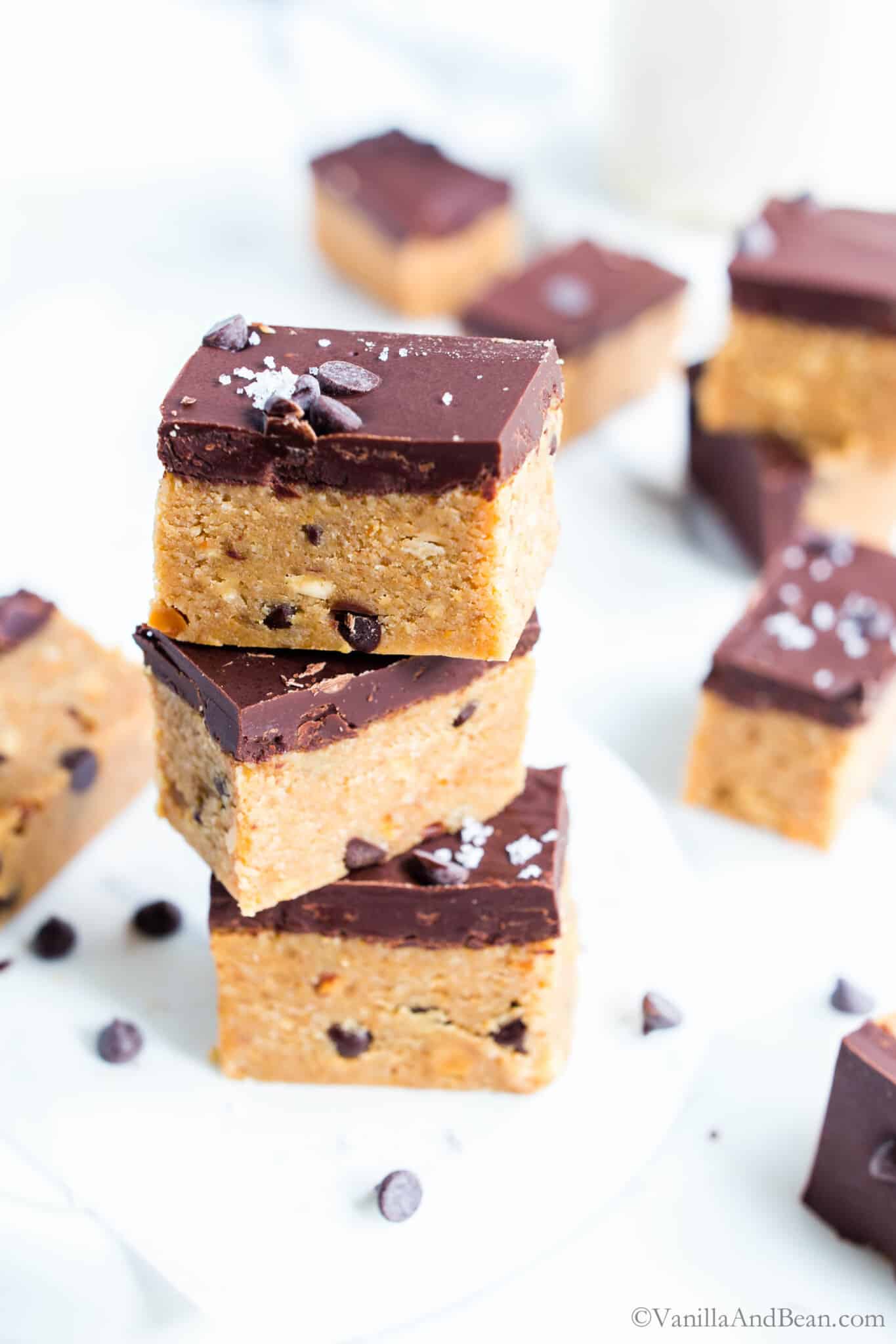 Chocolate Peanut Butter Bars (No Bake) - FeelGoodFoodie