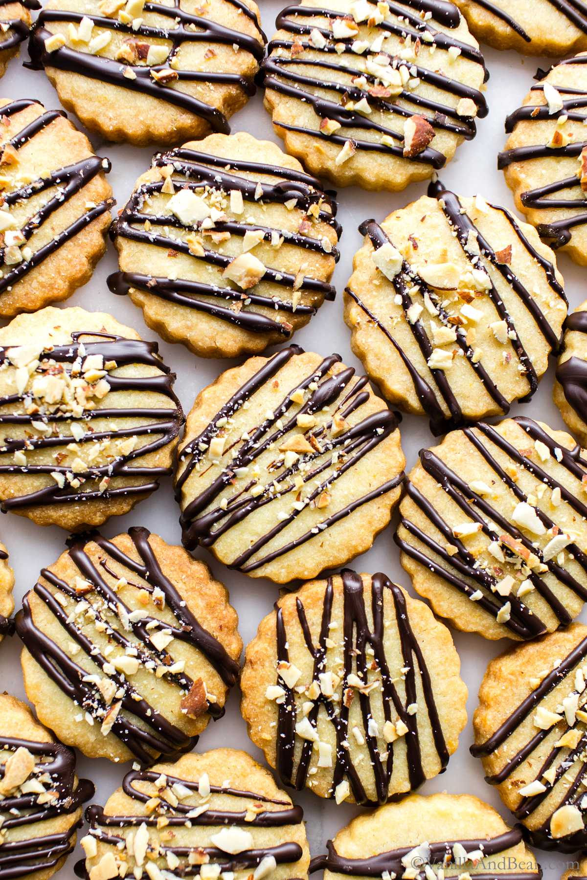 Almond Shortbread Cookies with Orange